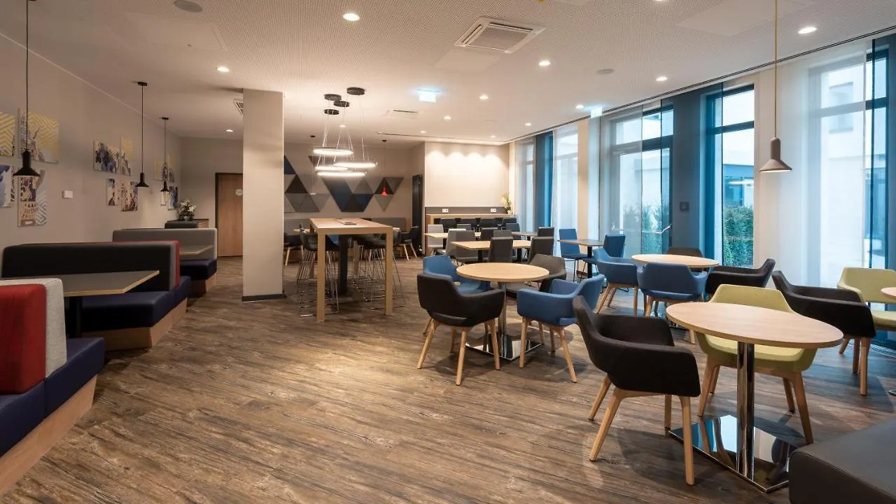 Holiday Inn Express - Munich North By Ihg Hotell