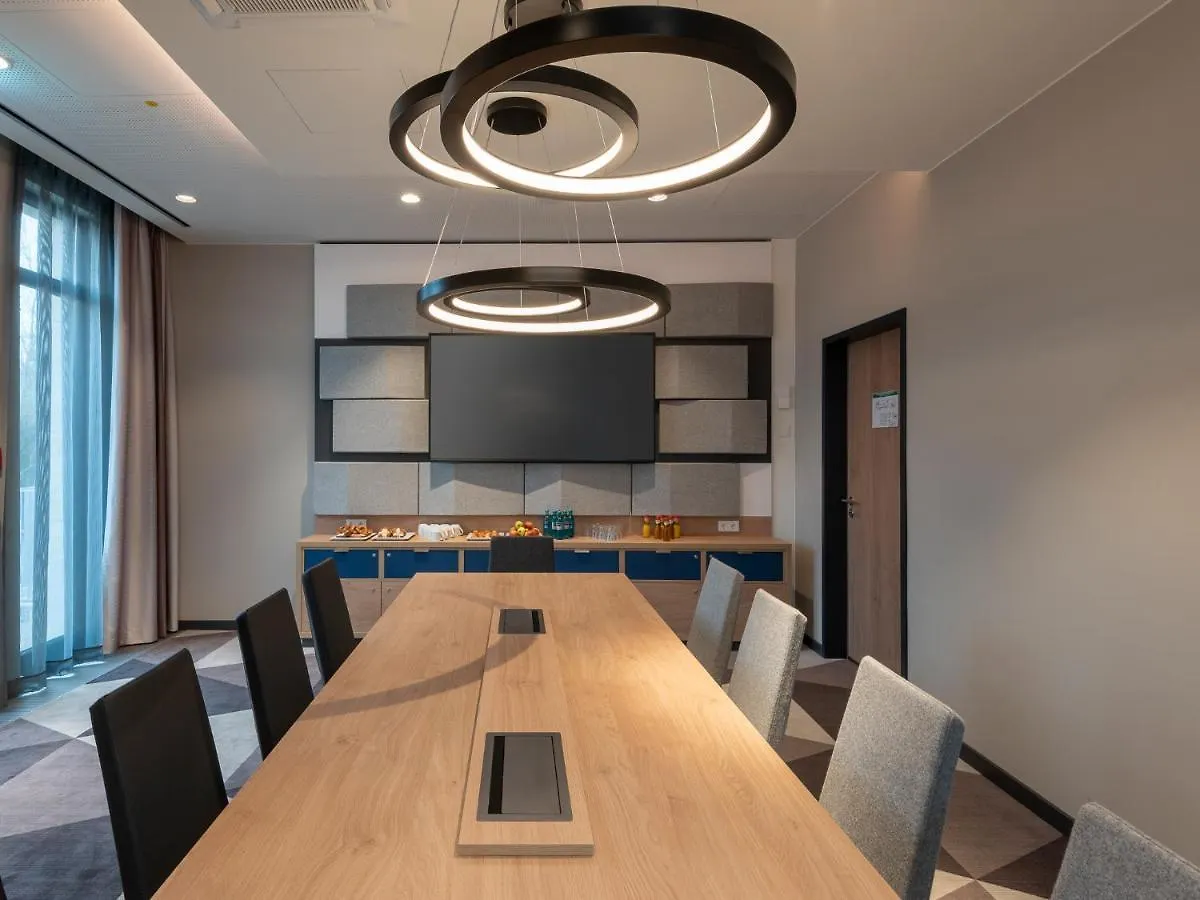 Holiday Inn Express - Munich North By Ihg Hotel